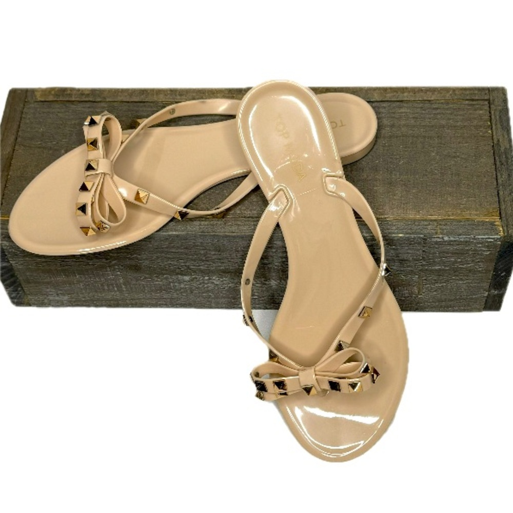 3/$25 💥 Top Moda Tan Rock Stud Jellies Sandals Sz 8